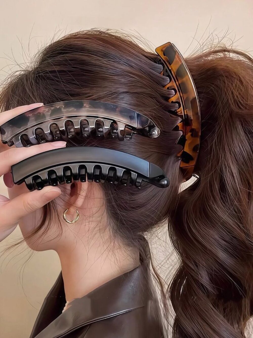 3-Piece Claw Hair Clips (BRAND-NEW & SOโ CUTE!)